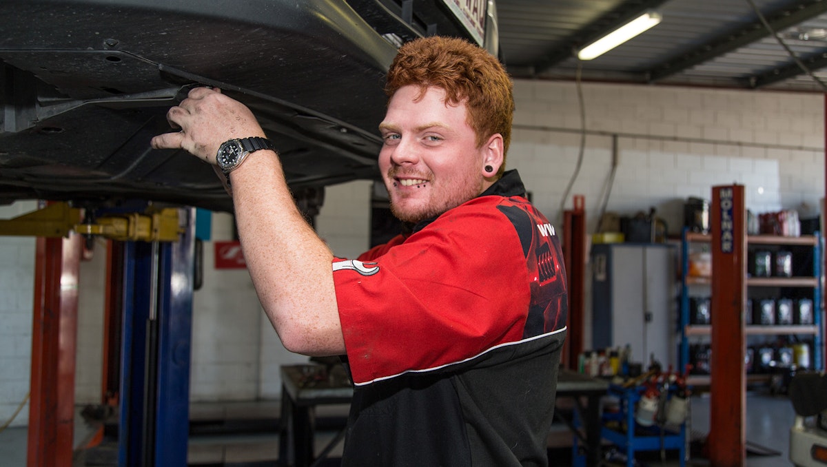 Car Service Mechanic Nerang